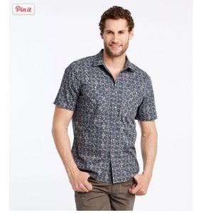 L.L. Bean Otter Cliff Patterned/Tropical Short-Sleeve Button Down Shirt | Large